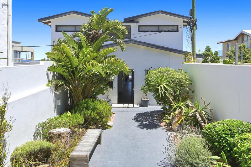 To Let 4 Bedroom Property for Rent in Bakoven Western Cape
